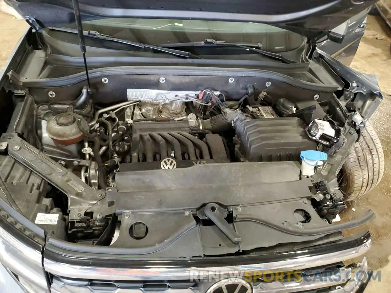 14 Photograph of a damaged car 1V2HR2CA3MC552023 VOLKSWAGEN ATLAS 2021