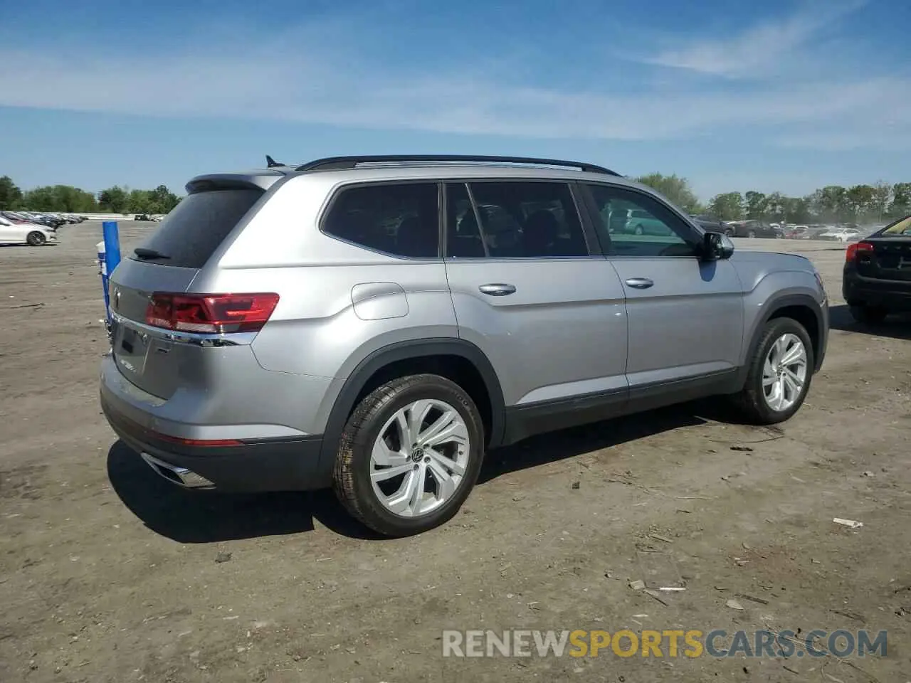 3 Photograph of a damaged car 1V2HR2CA4MC553861 VOLKSWAGEN ATLAS 2021