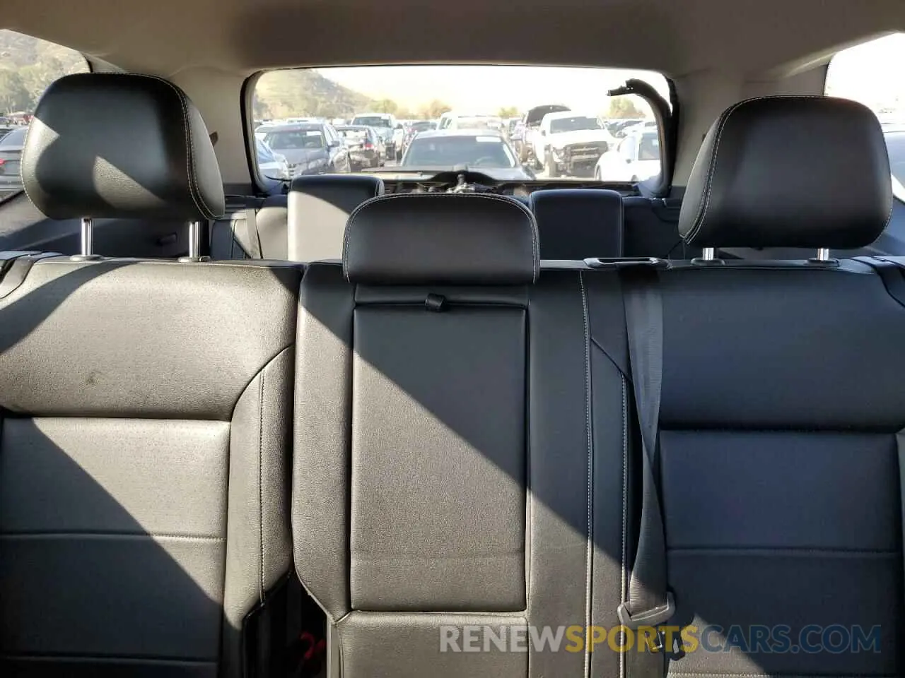 10 Photograph of a damaged car 1V2HR2CA4MC580994 VOLKSWAGEN ATLAS 2021