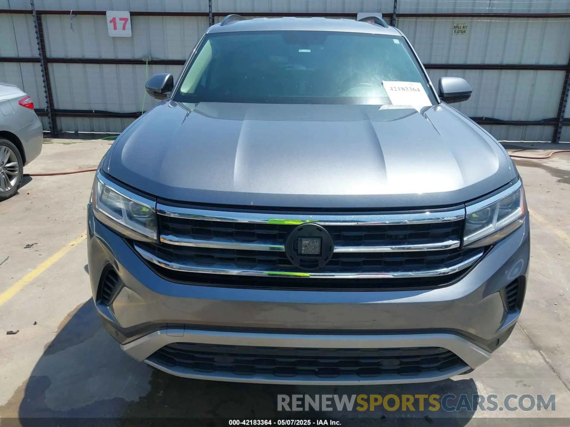 12 Photograph of a damaged car 1V2HR2CA4MC596998 VOLKSWAGEN ATLAS 2021