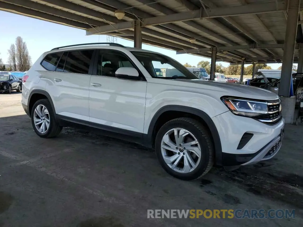 4 Photograph of a damaged car 1V2HR2CA6MC549343 VOLKSWAGEN ATLAS 2021