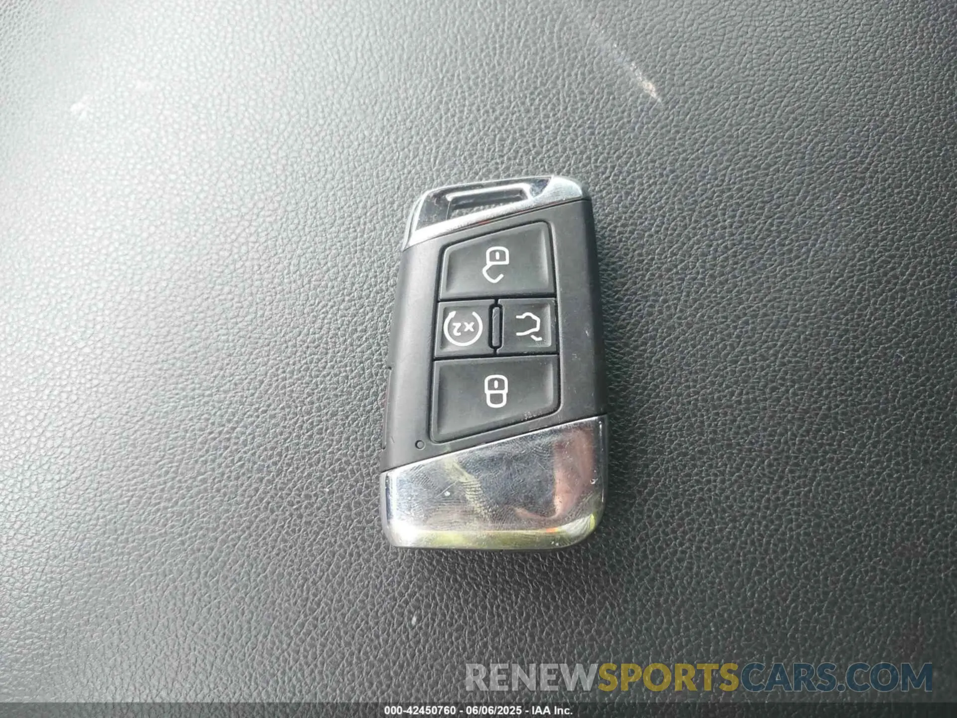 11 Photograph of a damaged car 1V2HR2CA6MC573867 VOLKSWAGEN ATLAS 2021