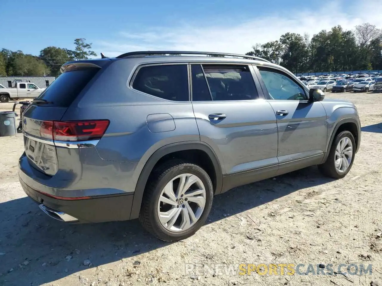 3 Photograph of a damaged car 1V2HR2CA7MC584750 VOLKSWAGEN ATLAS 2021