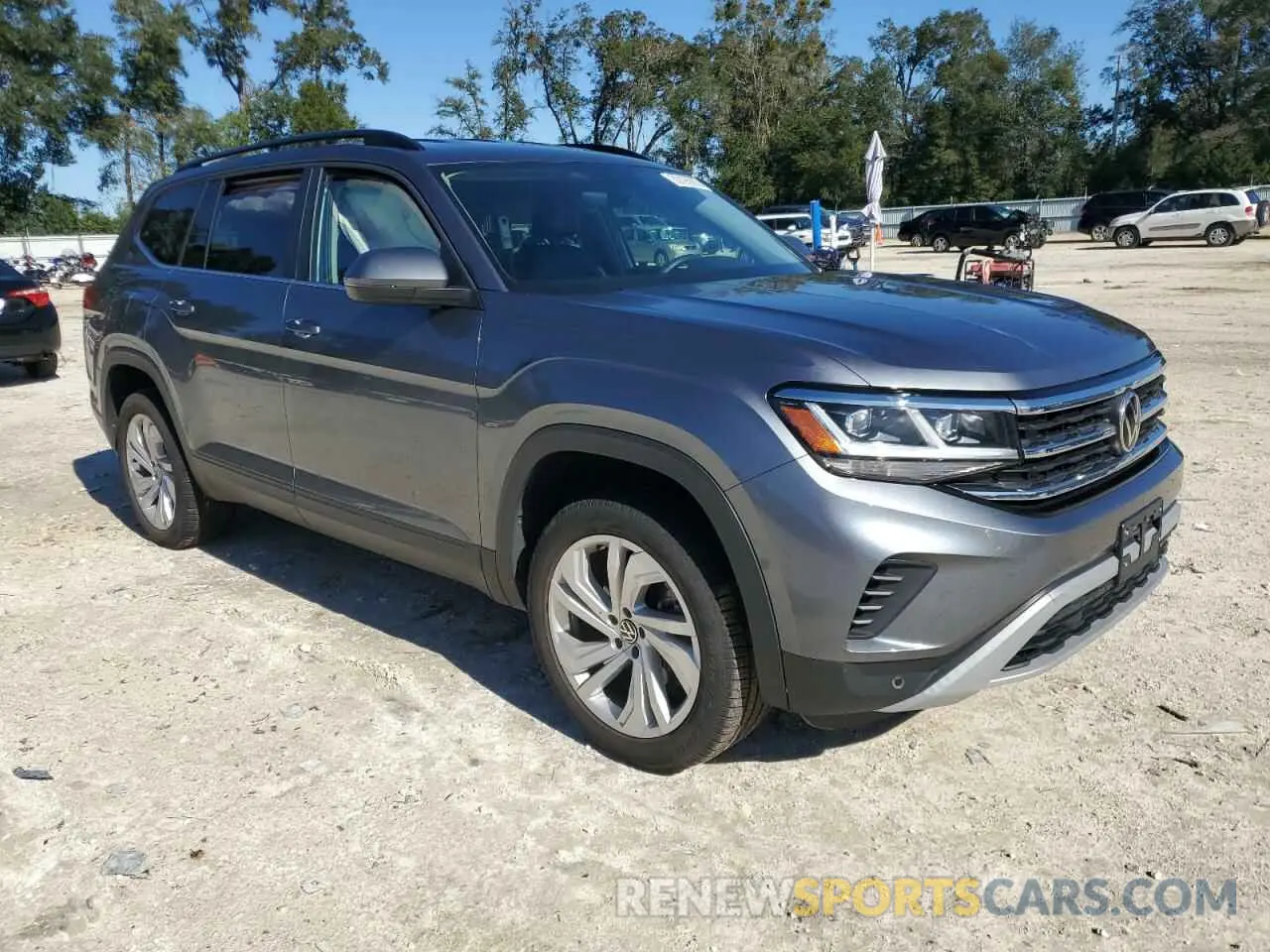 4 Photograph of a damaged car 1V2HR2CA7MC584750 VOLKSWAGEN ATLAS 2021