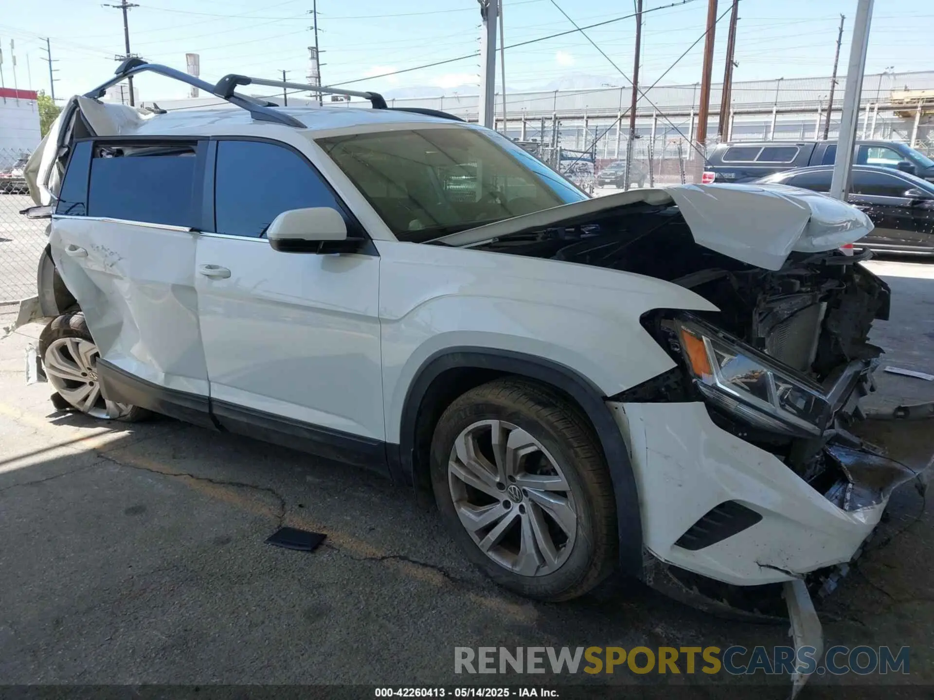 1 Photograph of a damaged car 1V2HR2CA8MC514027 VOLKSWAGEN ATLAS 2021