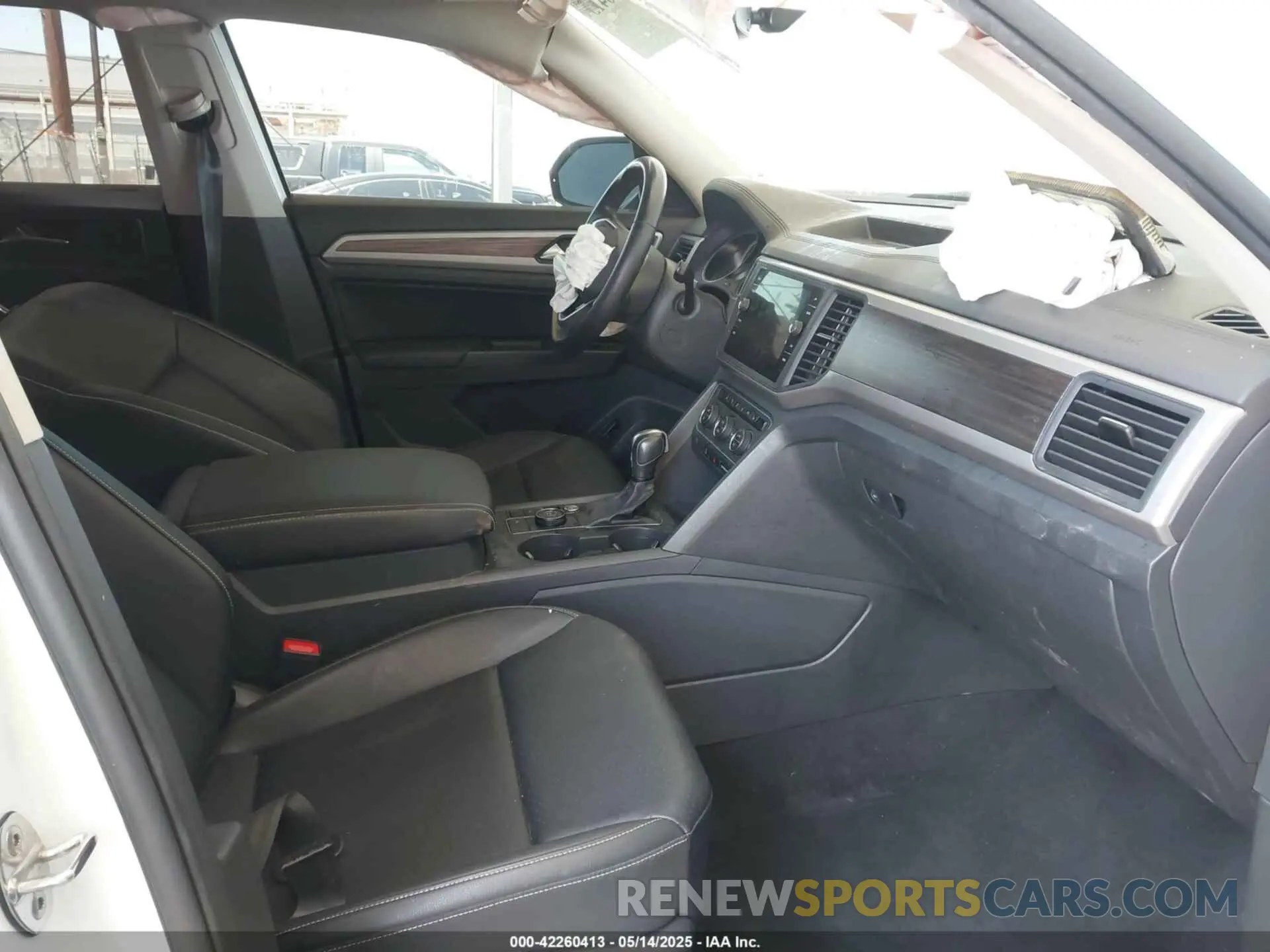5 Photograph of a damaged car 1V2HR2CA8MC514027 VOLKSWAGEN ATLAS 2021