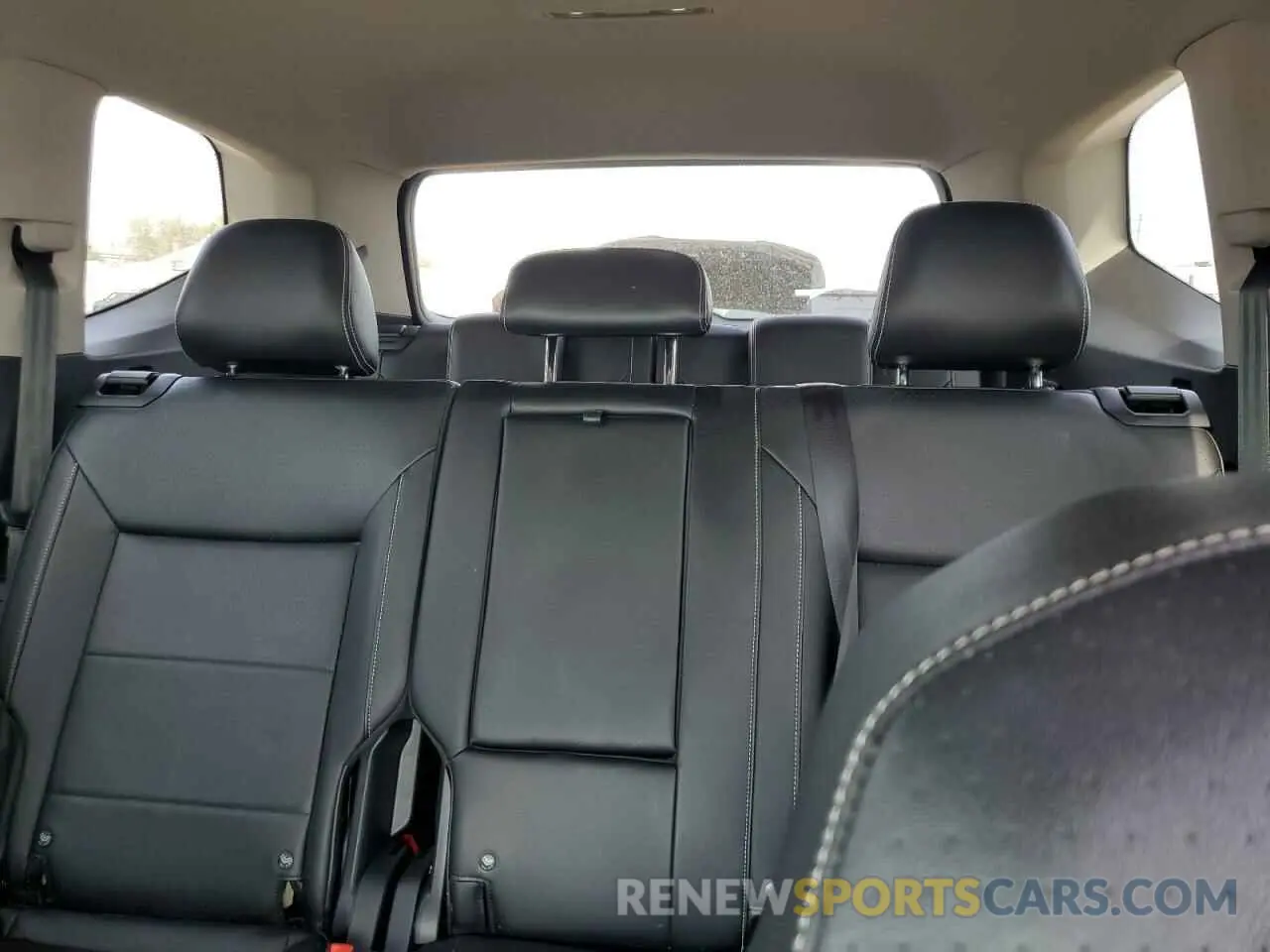 10 Photograph of a damaged car 1V2HR2CA8MC590444 VOLKSWAGEN ATLAS 2021