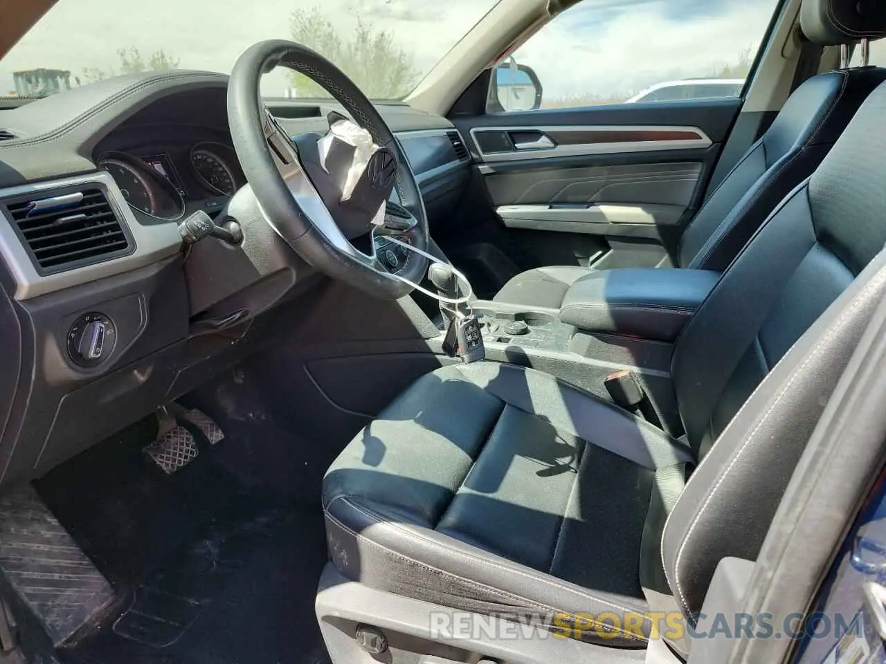 7 Photograph of a damaged car 1V2HR2CA8MC602124 VOLKSWAGEN ATLAS 2021