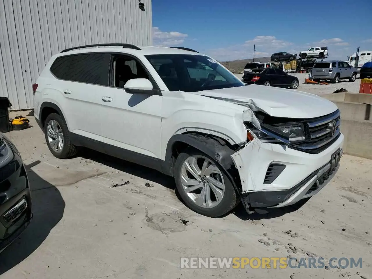 4 Photograph of a damaged car 1V2HR2CA9MC566296 VOLKSWAGEN ATLAS 2021