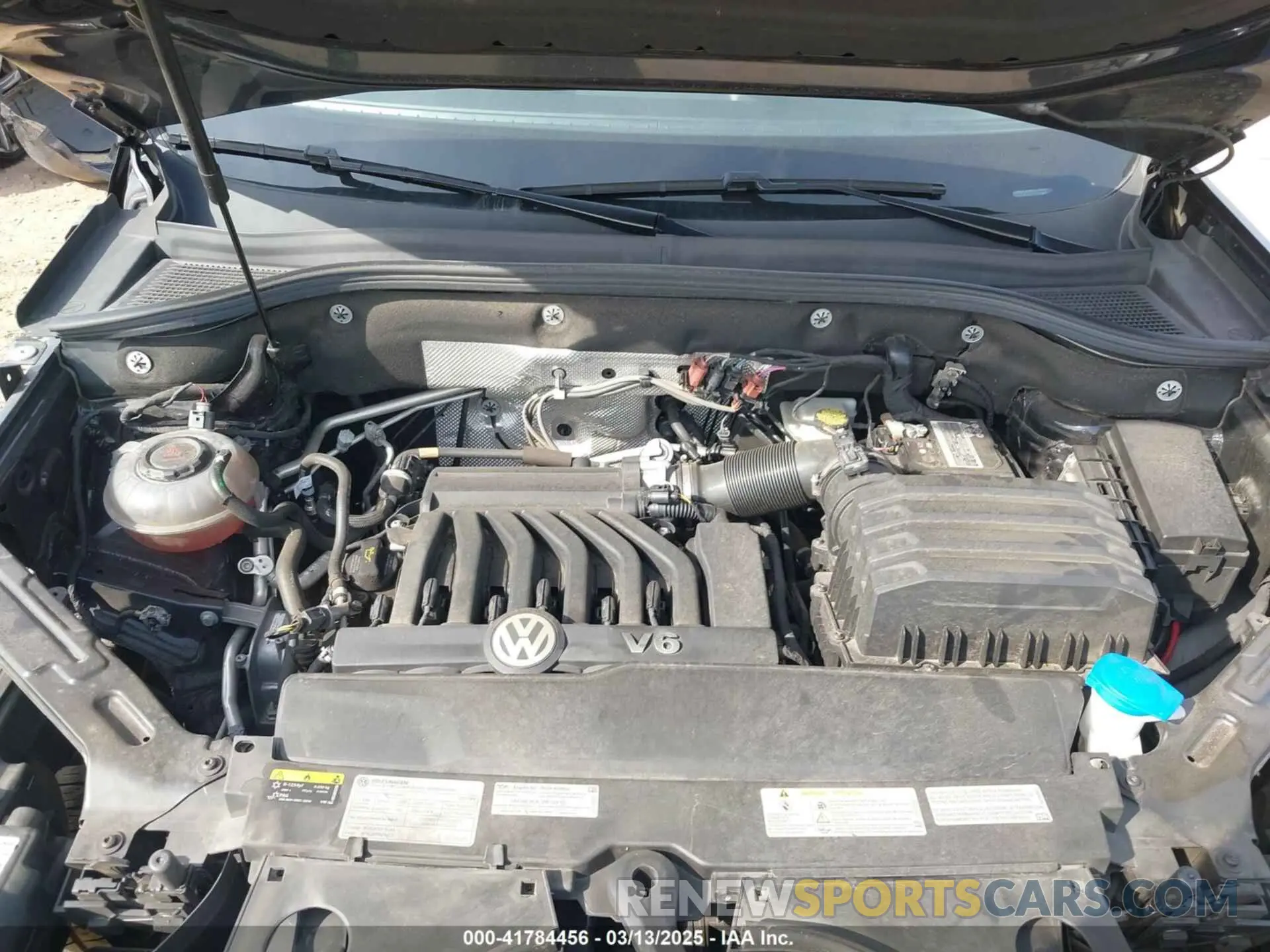 10 Photograph of a damaged car 1V2HR2CA9MC578058 VOLKSWAGEN ATLAS 2021