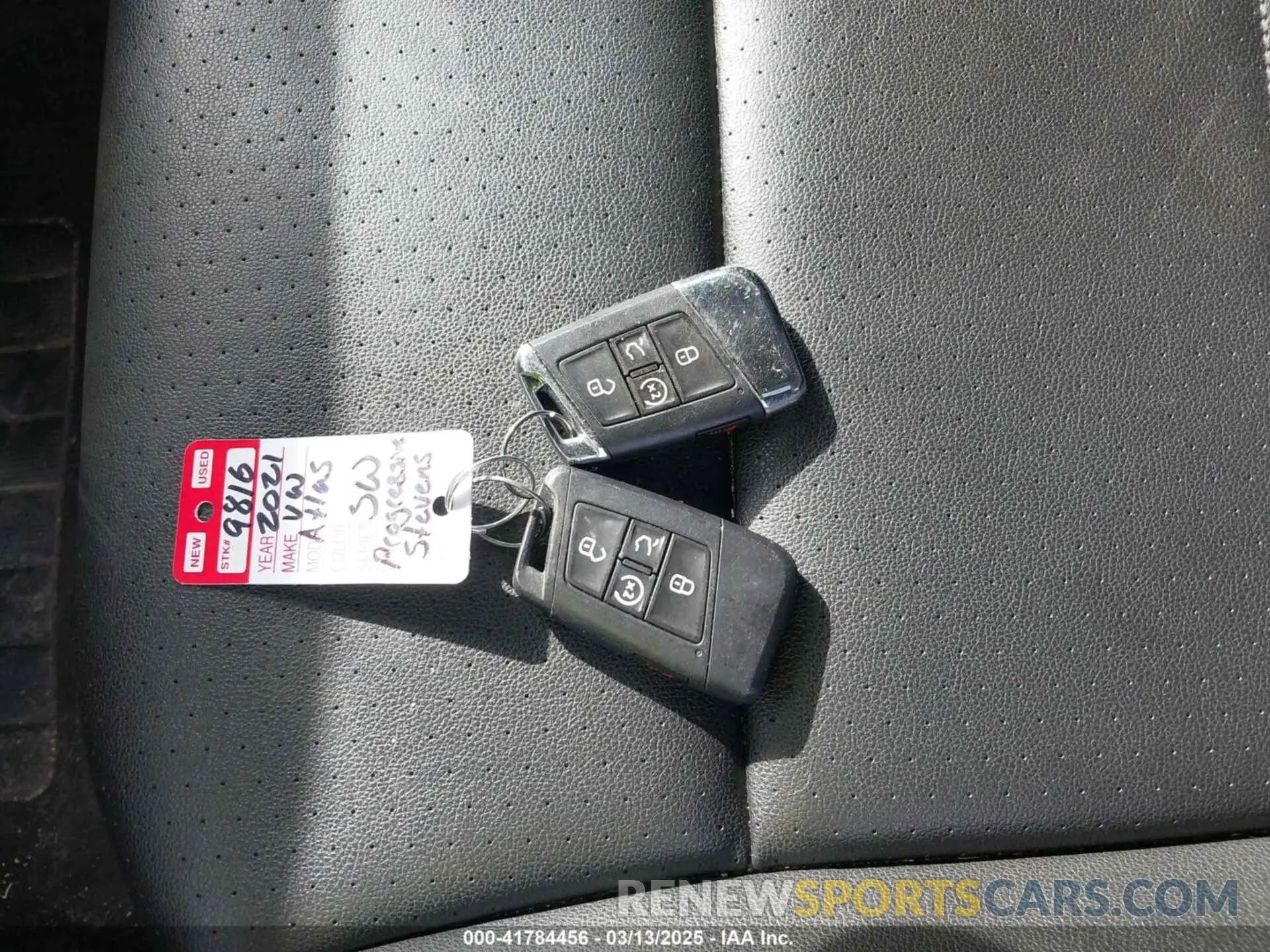 11 Photograph of a damaged car 1V2HR2CA9MC578058 VOLKSWAGEN ATLAS 2021