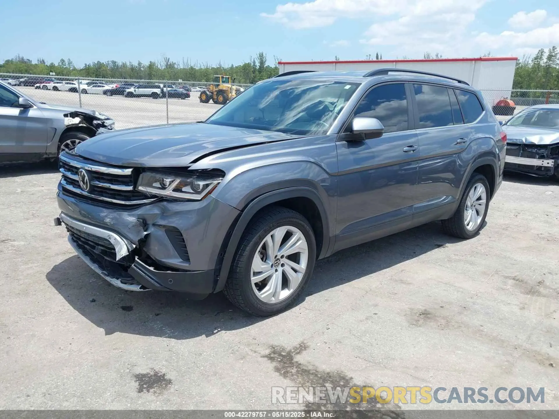 2 Photograph of a damaged car 1V2HR2CA9MC585740 VOLKSWAGEN ATLAS 2021