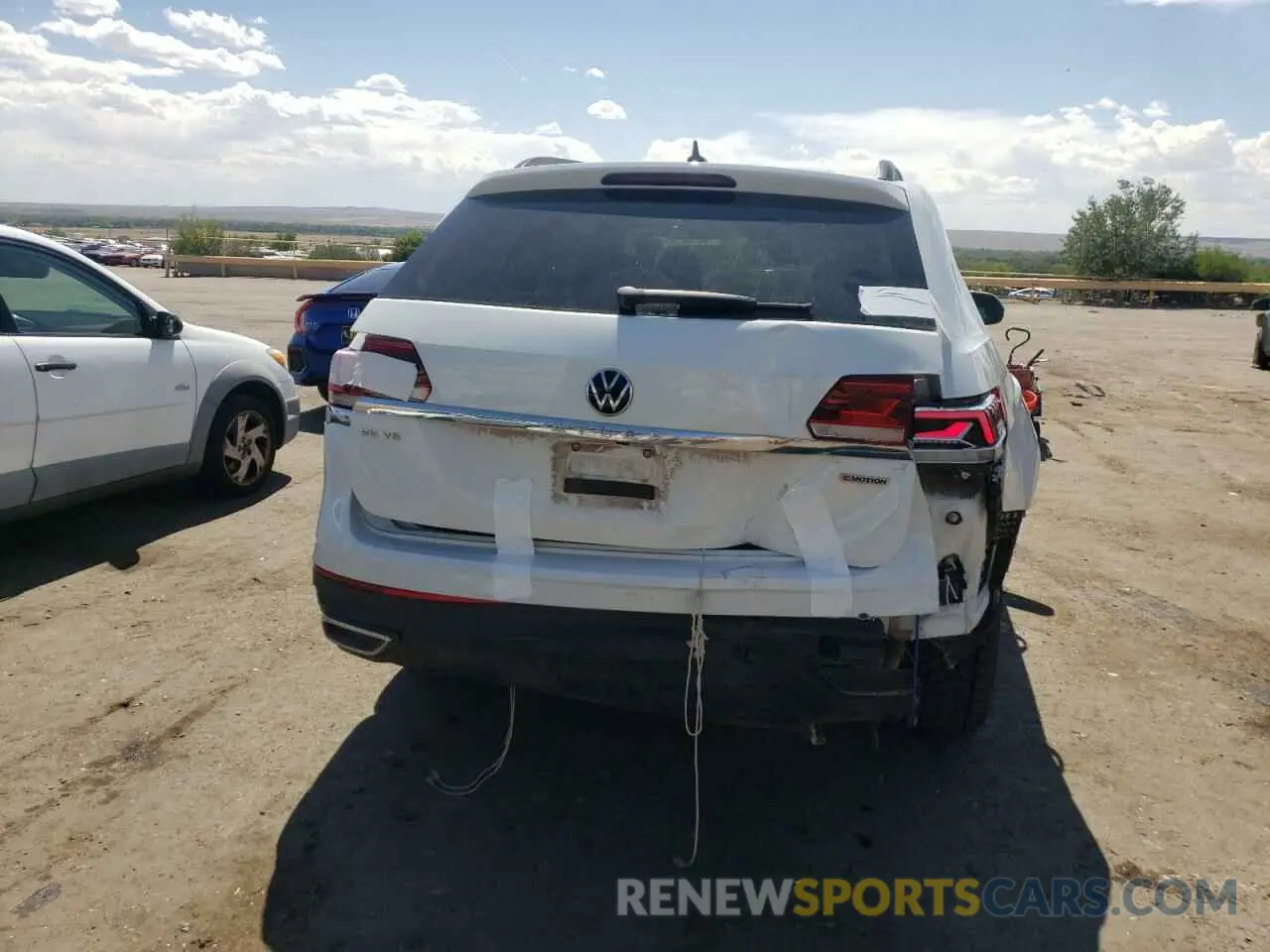 6 Photograph of a damaged car 1V2HR2CA9MC610541 VOLKSWAGEN ATLAS 2021