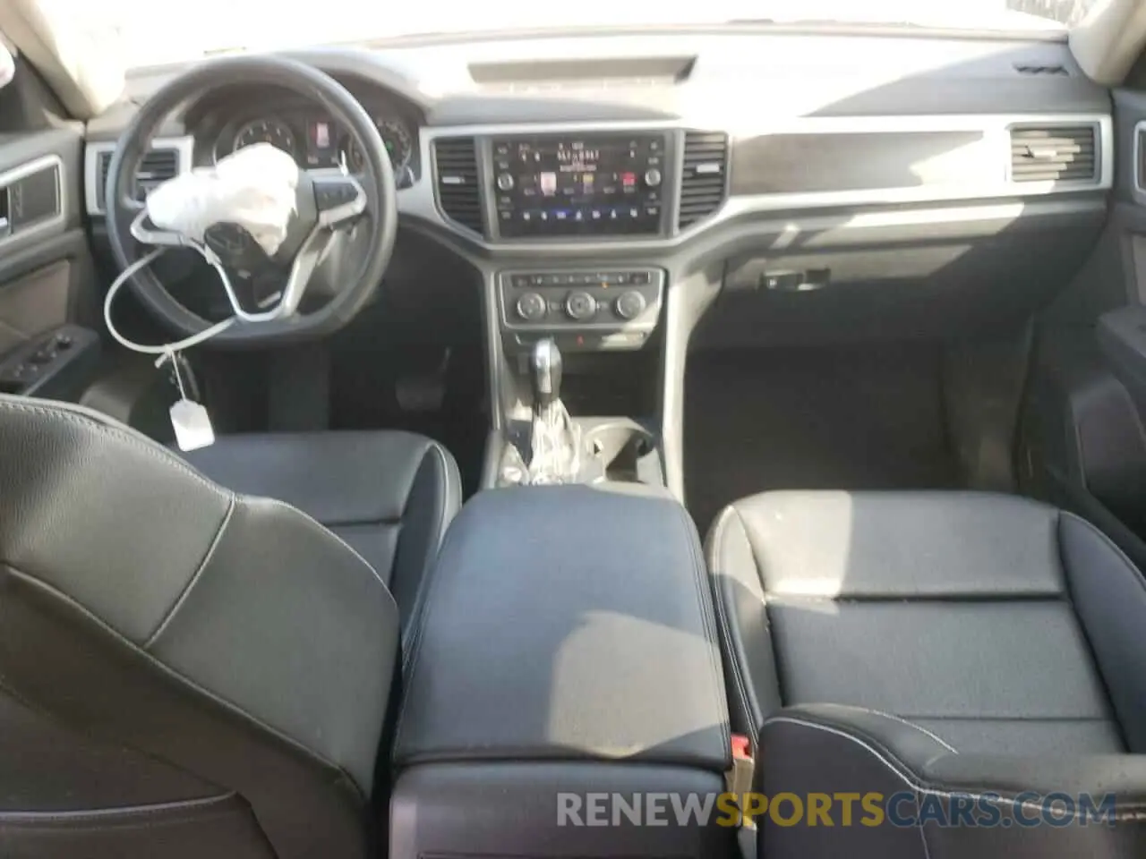 8 Photograph of a damaged car 1V2HR2CAXMC583950 VOLKSWAGEN ATLAS 2021