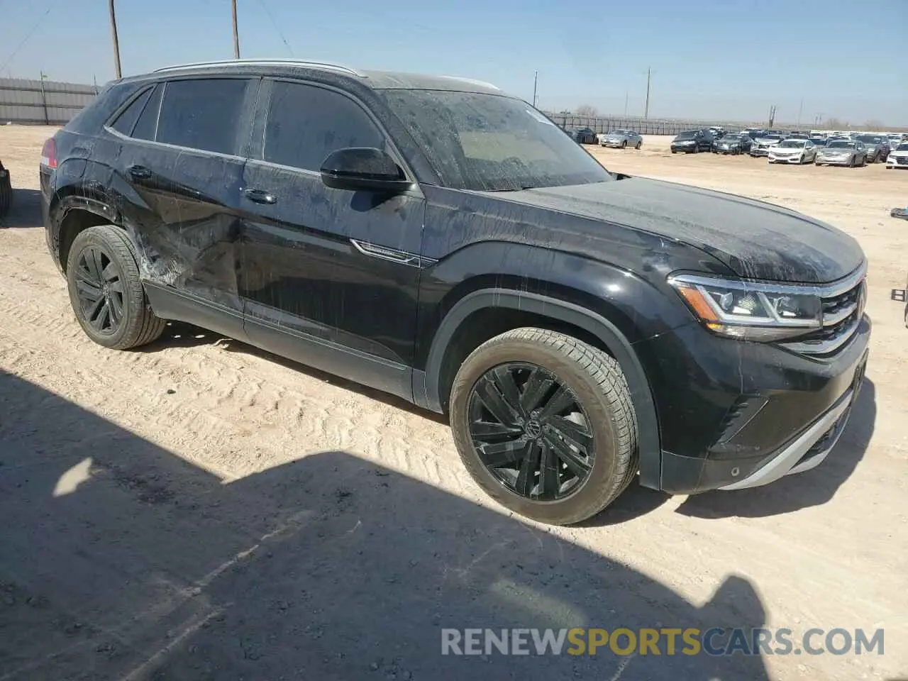 4 Photograph of a damaged car 1V2JC2CA2MC208850 VOLKSWAGEN ATLAS 2021