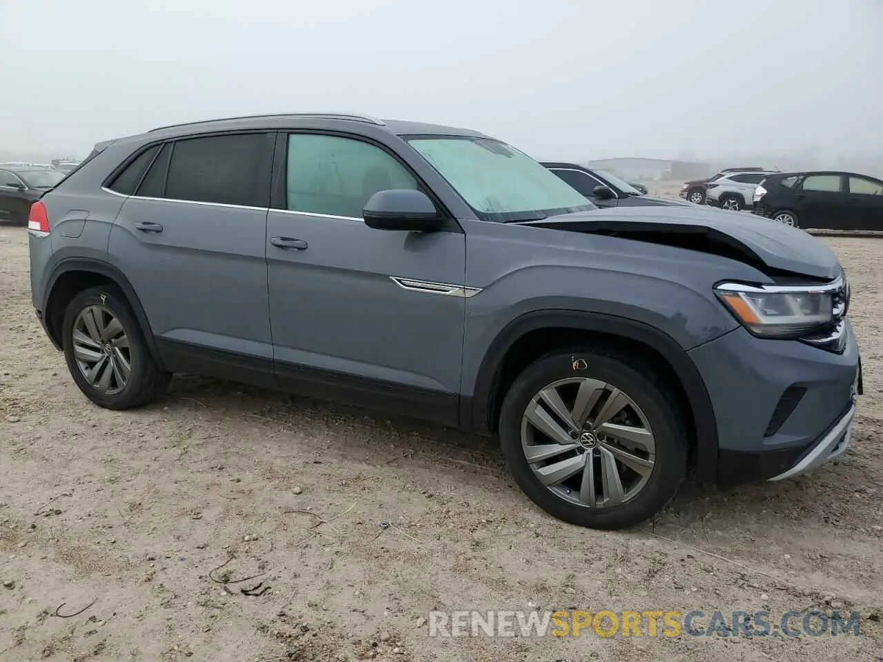 4 Photograph of a damaged car 1V2JE2CA3MC214375 VOLKSWAGEN ATLAS 2021