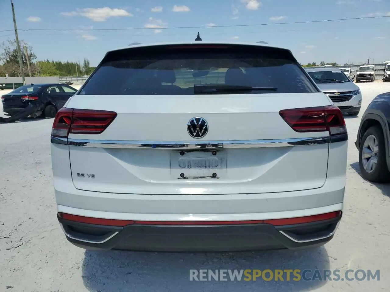 6 Photograph of a damaged car 1V2JE2CA5MC240542 VOLKSWAGEN ATLAS 2021
