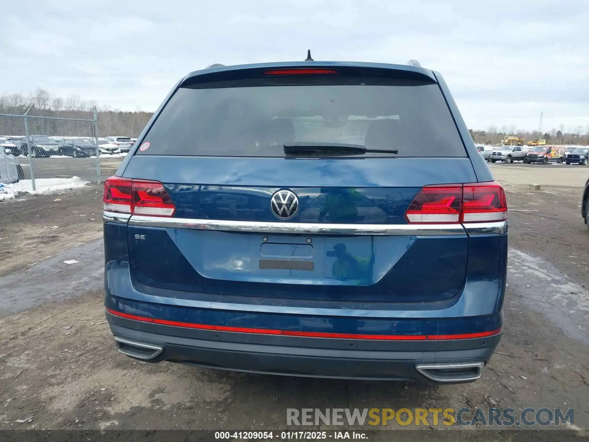 16 Photograph of a damaged car 1V2JP2CA1MC548186 VOLKSWAGEN ATLAS 2021