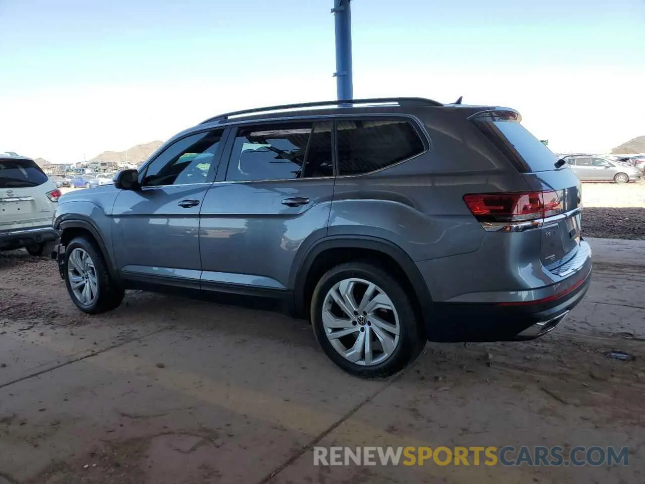 2 Photograph of a damaged car 1V2JP2CA3MC522186 VOLKSWAGEN ATLAS 2021