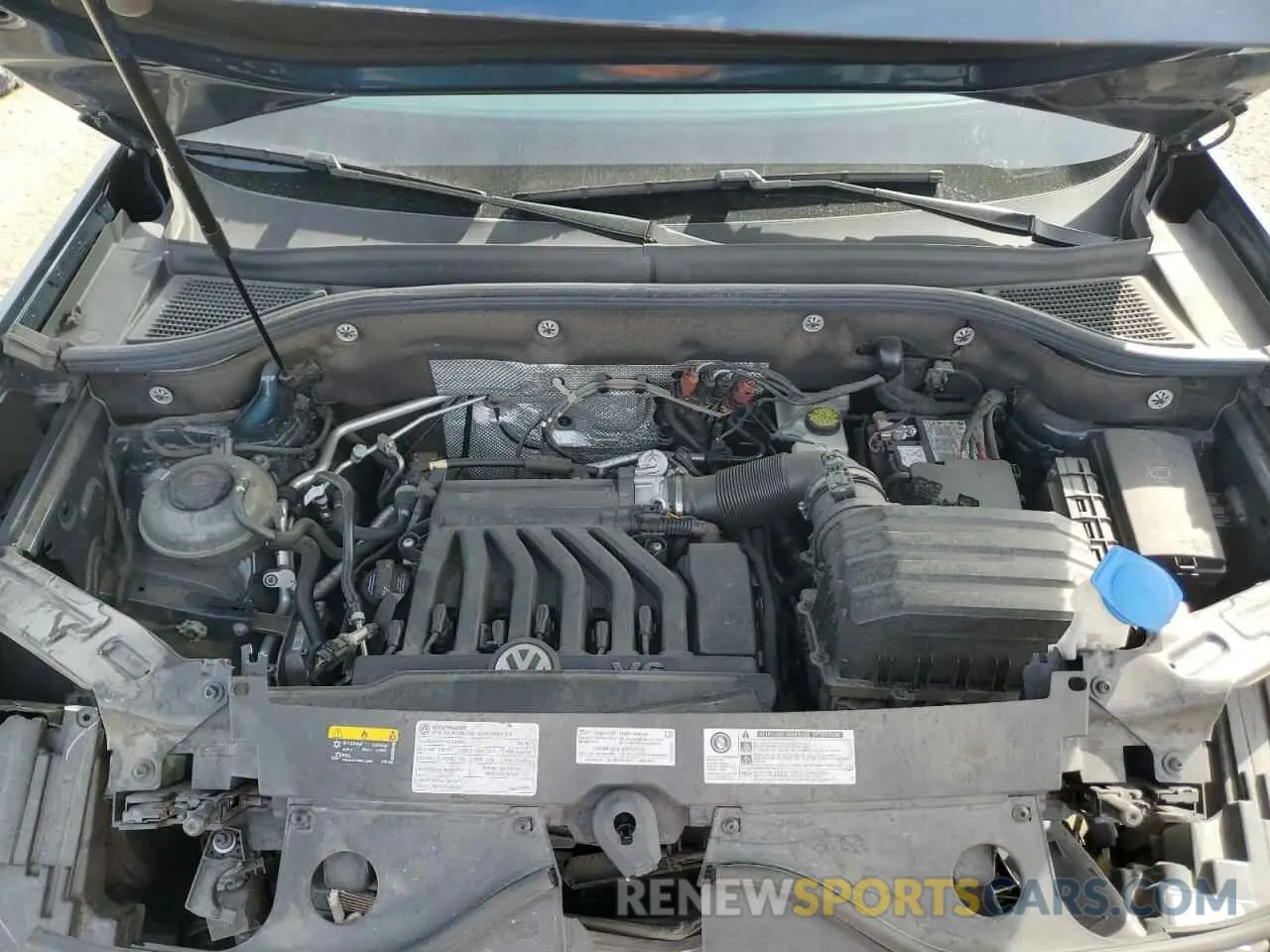 14 Photograph of a damaged car 1V2JR2CA2MC511268 VOLKSWAGEN ATLAS 2021