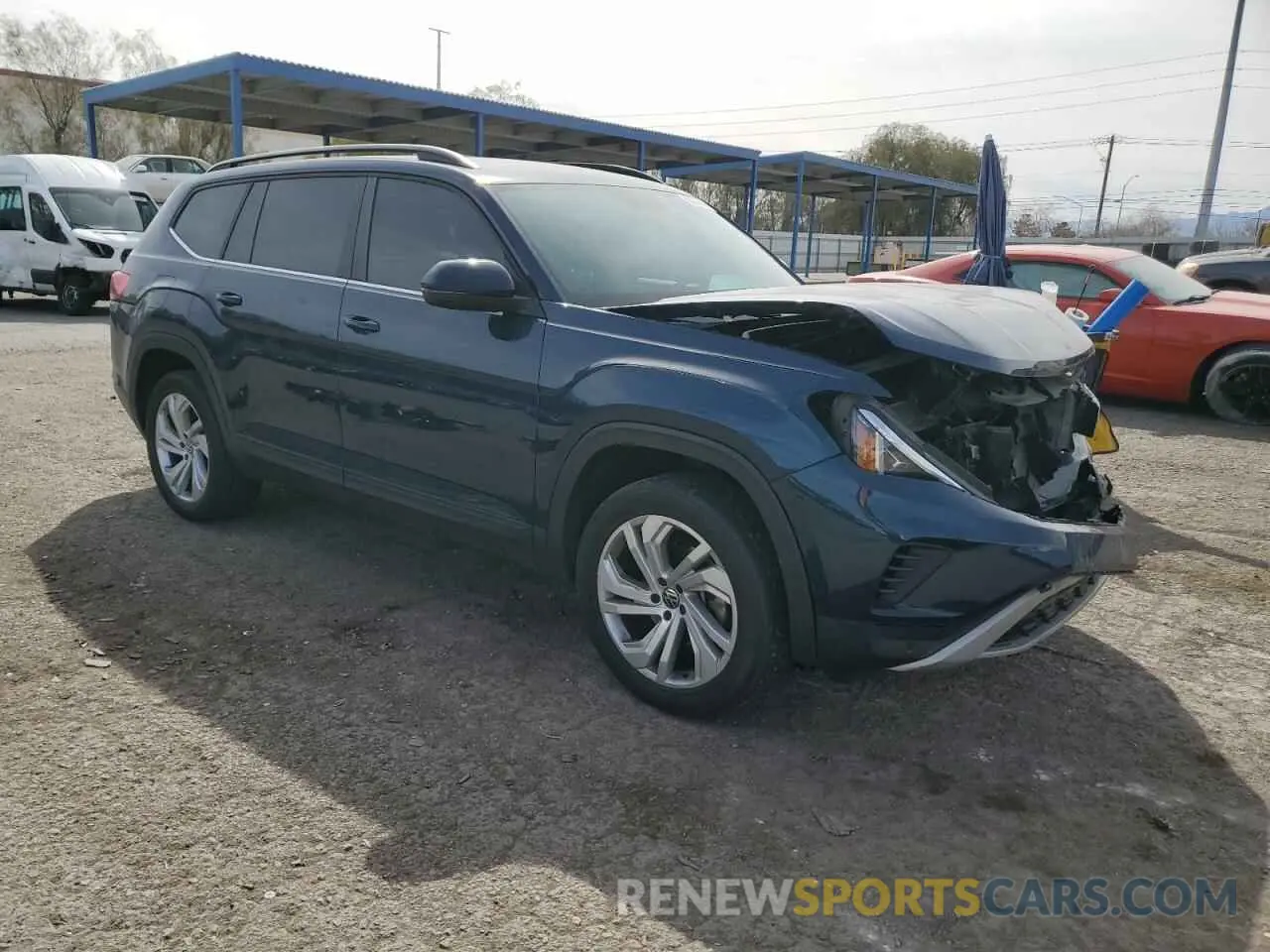4 Photograph of a damaged car 1V2JR2CA2MC511268 VOLKSWAGEN ATLAS 2021