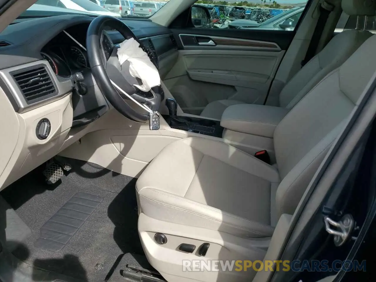 7 Photograph of a damaged car 1V2JR2CA2MC511268 VOLKSWAGEN ATLAS 2021