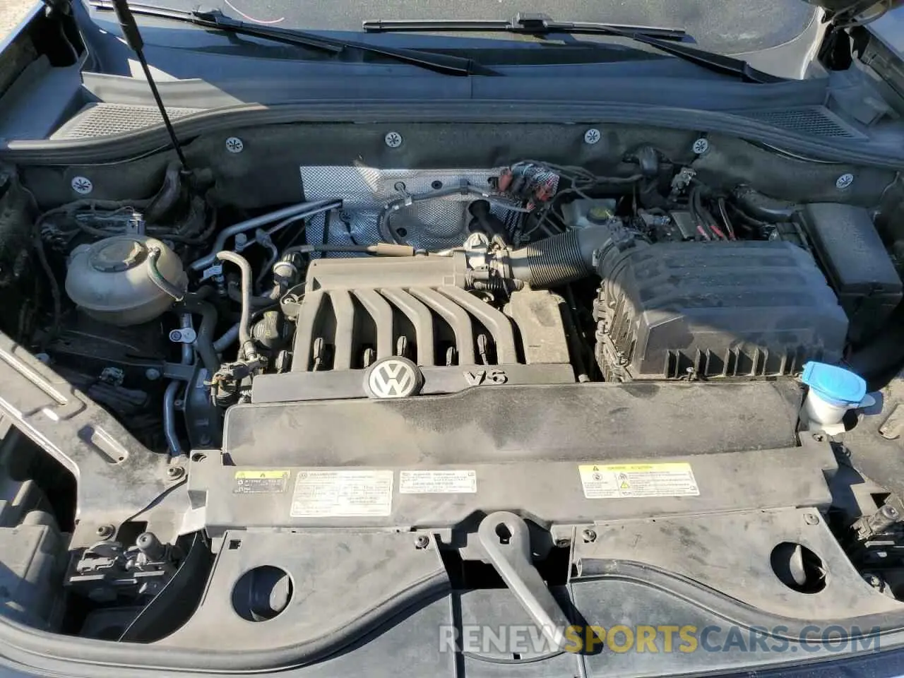 12 Photograph of a damaged car 1V2JR2CA2MC555416 VOLKSWAGEN ATLAS 2021