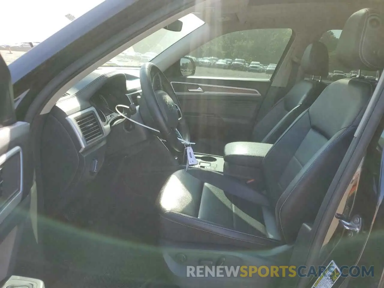 7 Photograph of a damaged car 1V2JR2CA2MC555416 VOLKSWAGEN ATLAS 2021