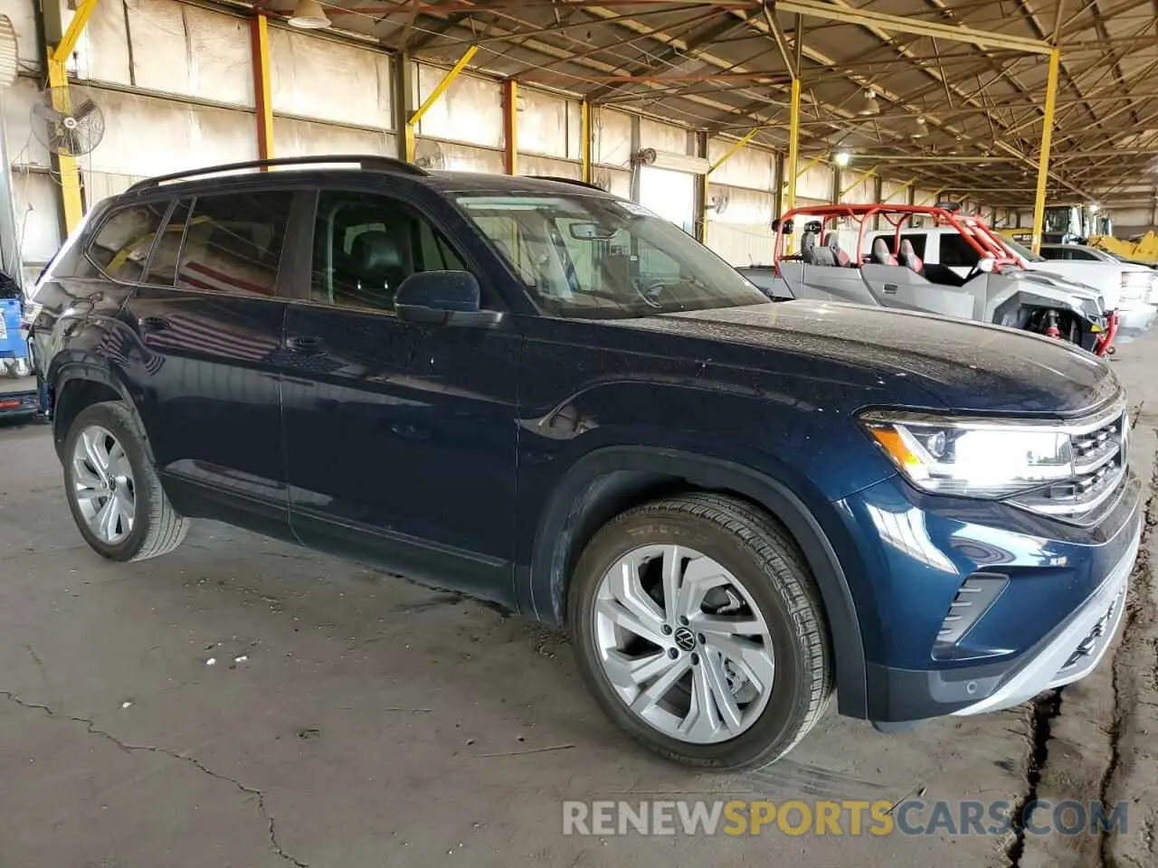 4 Photograph of a damaged car 1V2JR2CA4MC598266 VOLKSWAGEN ATLAS 2021