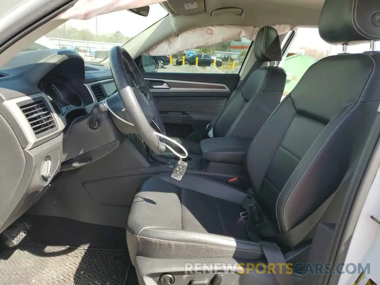 7 Photograph of a damaged car 1V2JR2CA8MC561267 VOLKSWAGEN ATLAS 2021