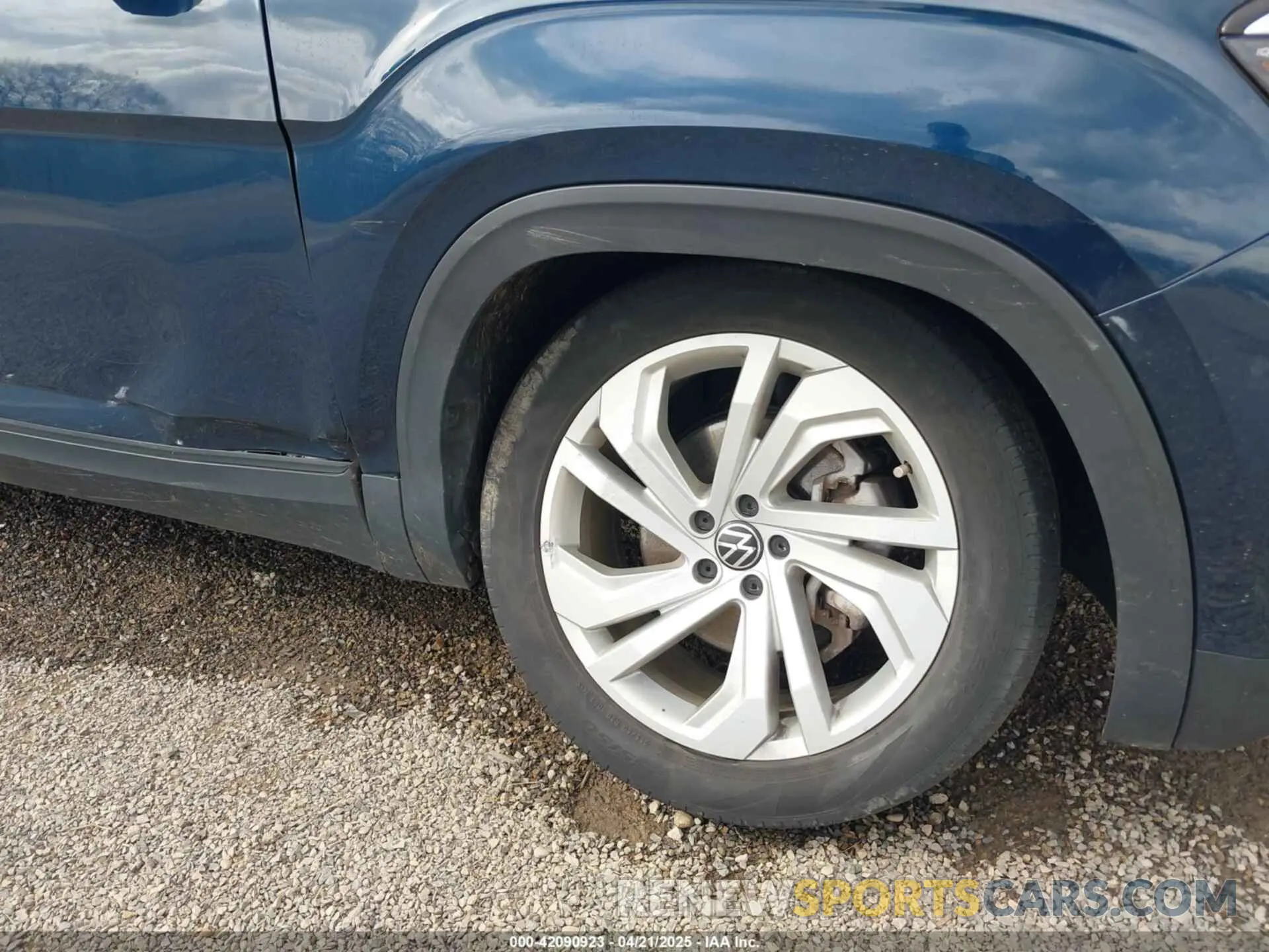 6 Photograph of a damaged car 1V2JR2CA9MC547054 VOLKSWAGEN ATLAS 2021