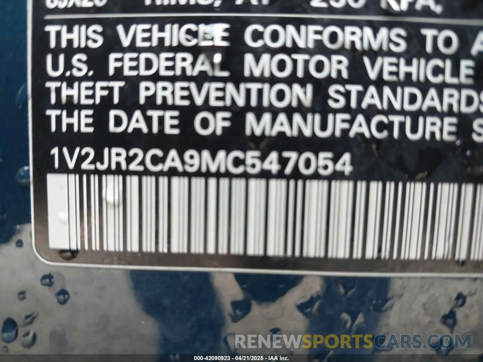 9 Photograph of a damaged car 1V2JR2CA9MC547054 VOLKSWAGEN ATLAS 2021