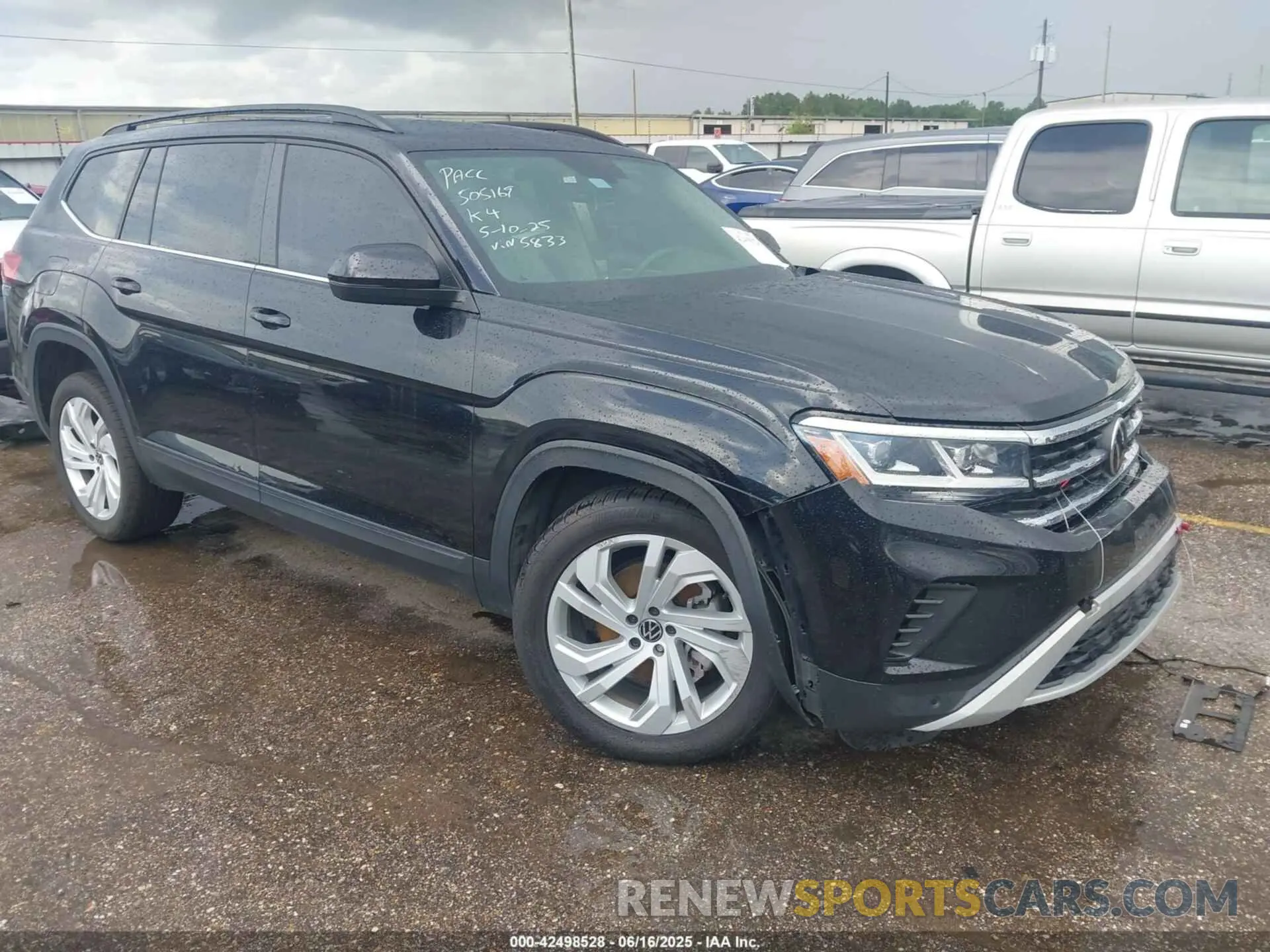 1 Photograph of a damaged car 1V2JR2CA9MC595833 VOLKSWAGEN ATLAS 2021