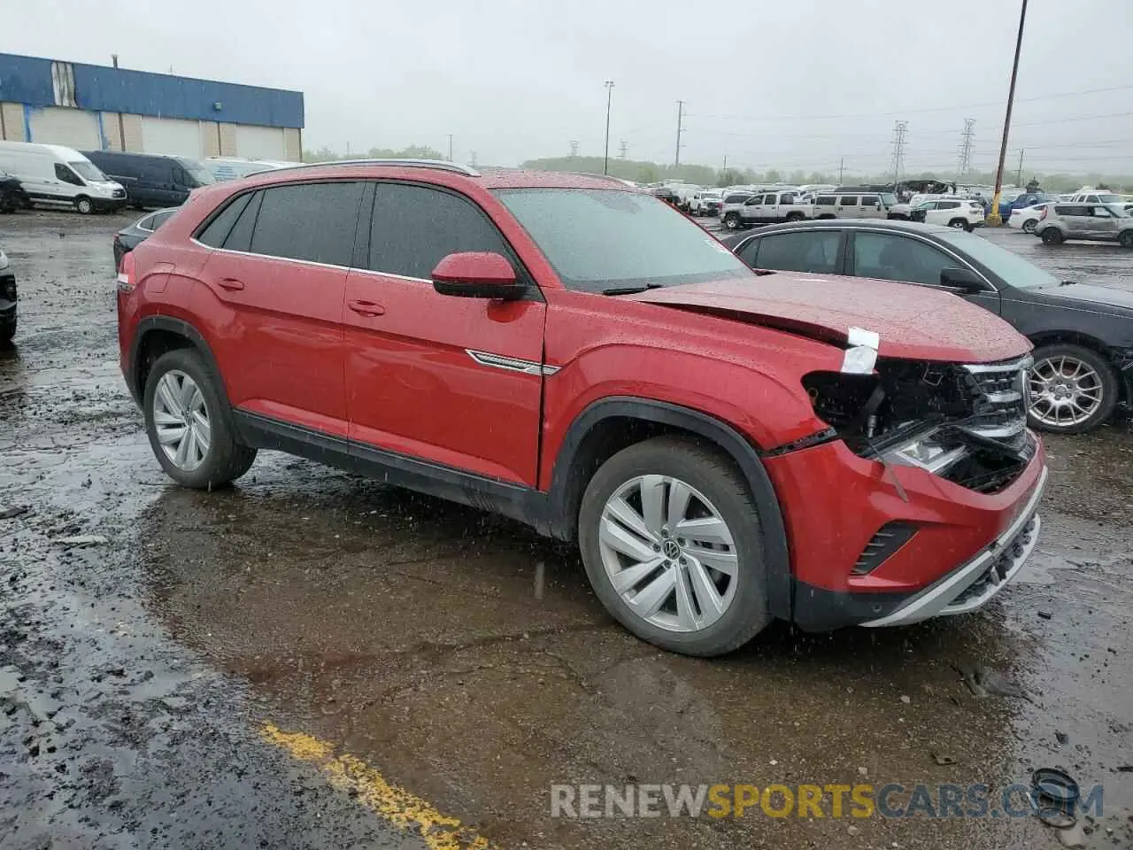4 Photograph of a damaged car 1V2KC2CA3MC204438 VOLKSWAGEN ATLAS 2021