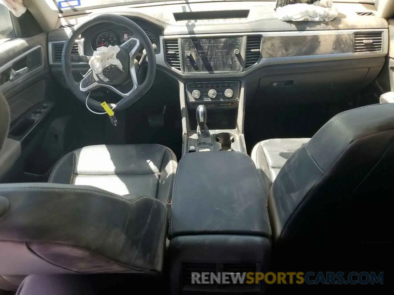 8 Photograph of a damaged car 1V2KP2CA0MC556560 VOLKSWAGEN ATLAS 2021