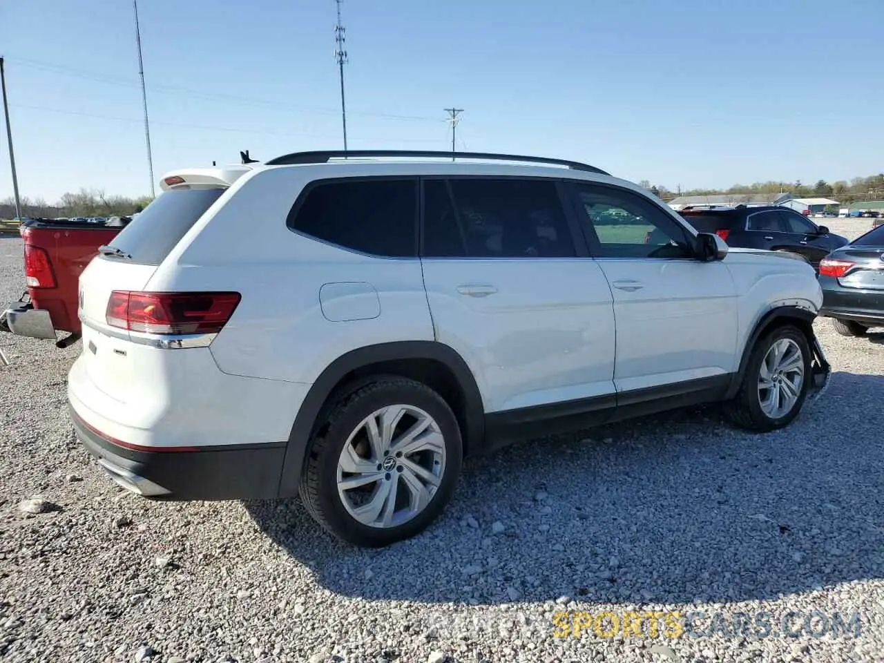 3 Photograph of a damaged car 1V2KP2CA3MC544046 VOLKSWAGEN ATLAS 2021