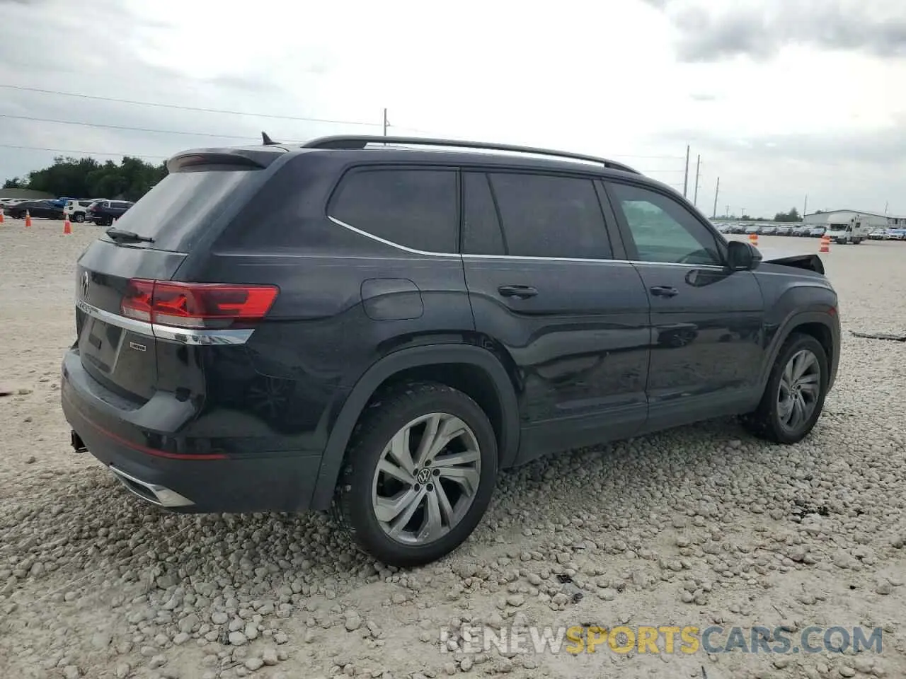 3 Photograph of a damaged car 1V2KR2CA1MC502145 VOLKSWAGEN ATLAS 2021