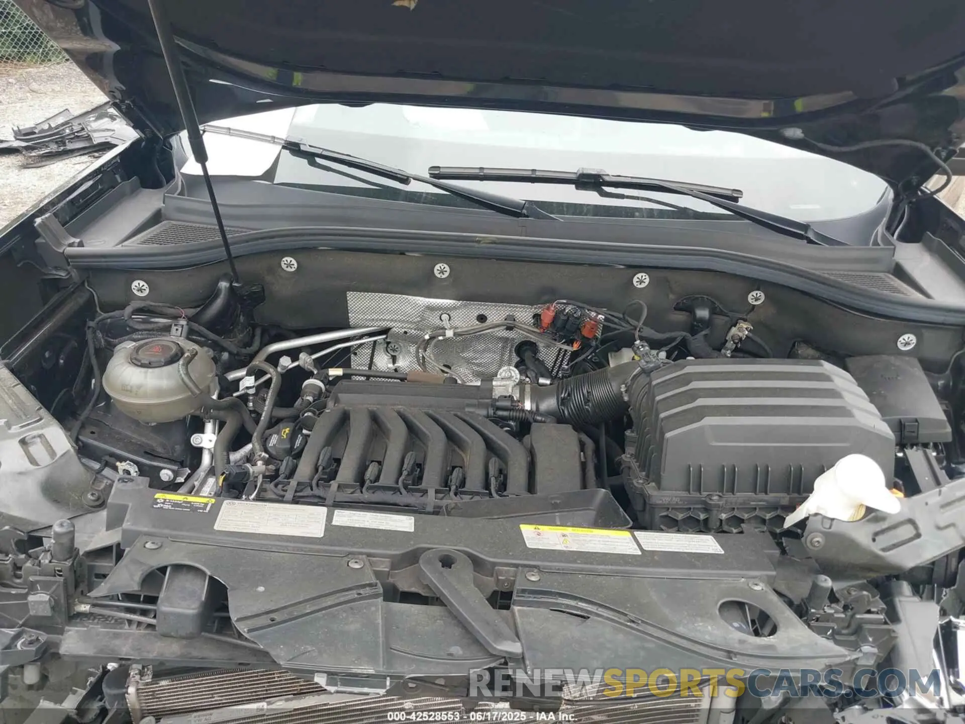 10 Photograph of a damaged car 1V2KR2CA5MC604564 VOLKSWAGEN ATLAS 2021