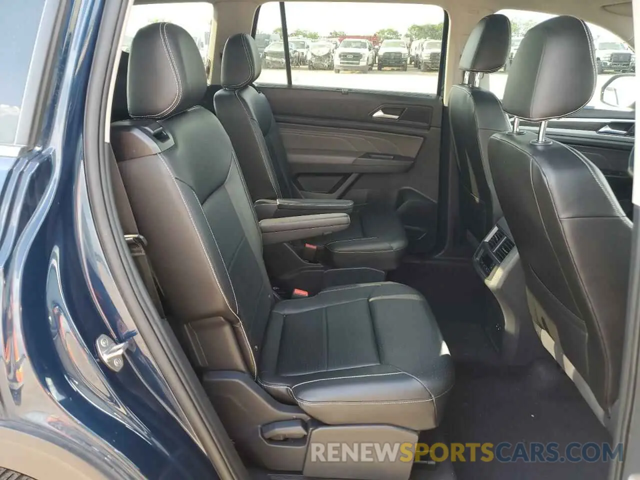 11 Photograph of a damaged car 1V2KR2CA6MC571025 VOLKSWAGEN ATLAS 2021