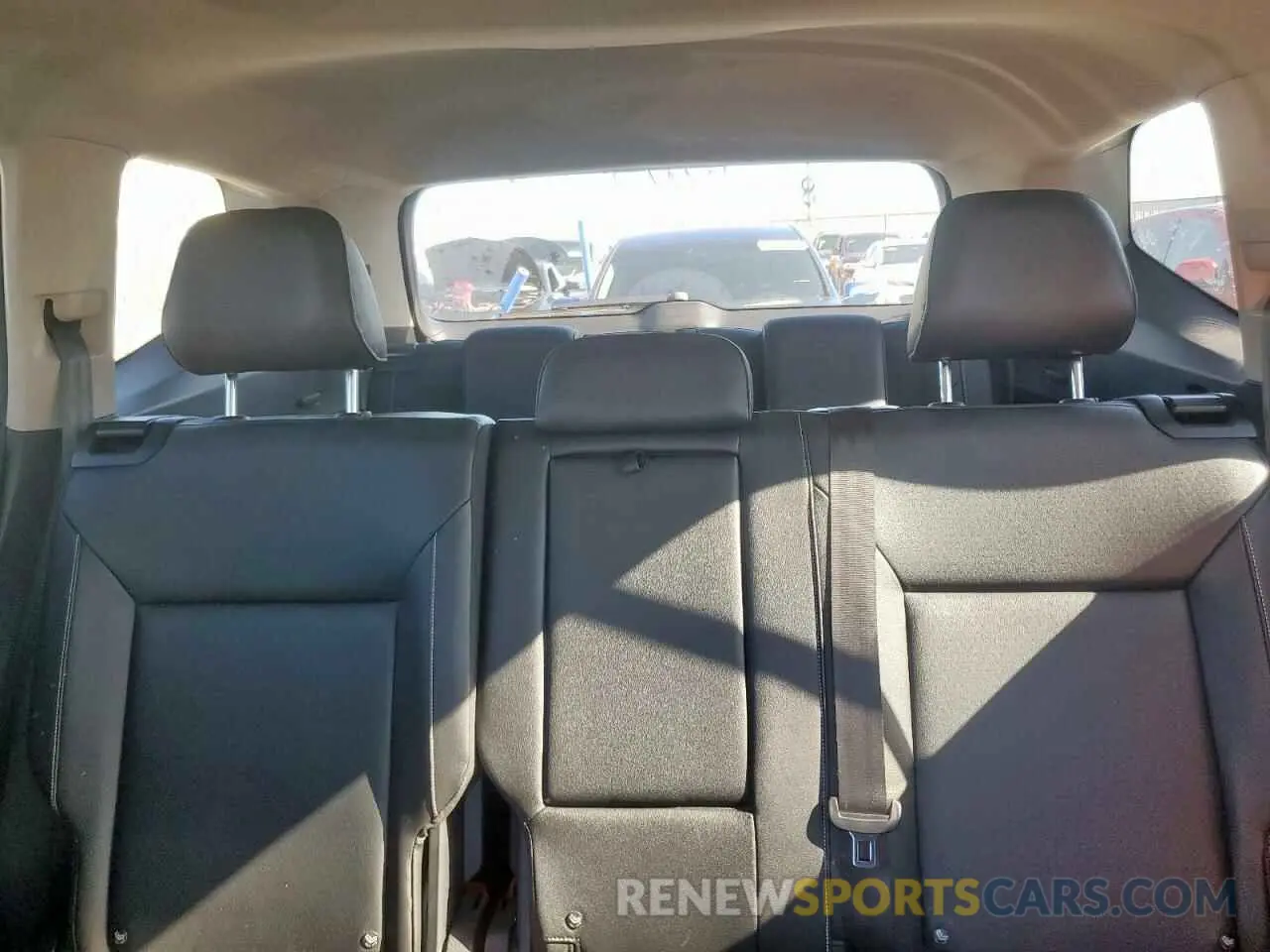 10 Photograph of a damaged car 1V2KR2CA7MC535814 VOLKSWAGEN ATLAS 2021