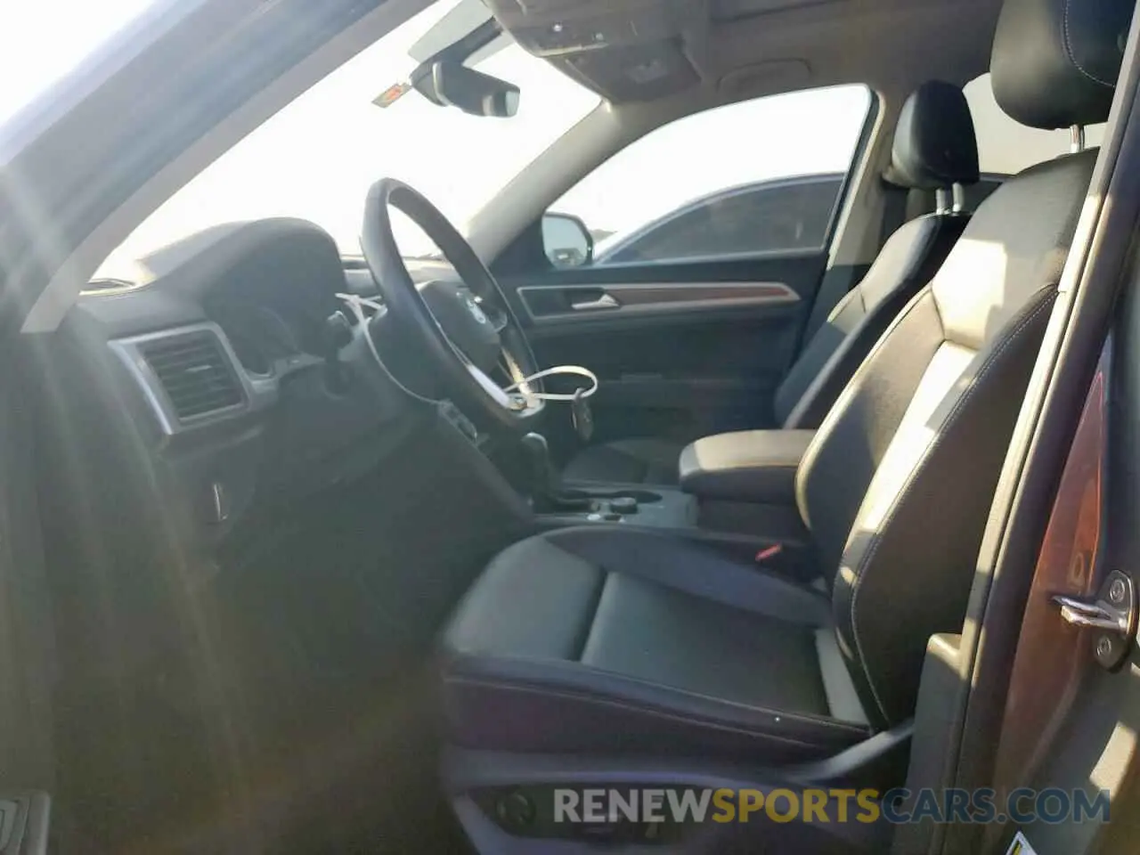 7 Photograph of a damaged car 1V2KR2CA7MC535814 VOLKSWAGEN ATLAS 2021