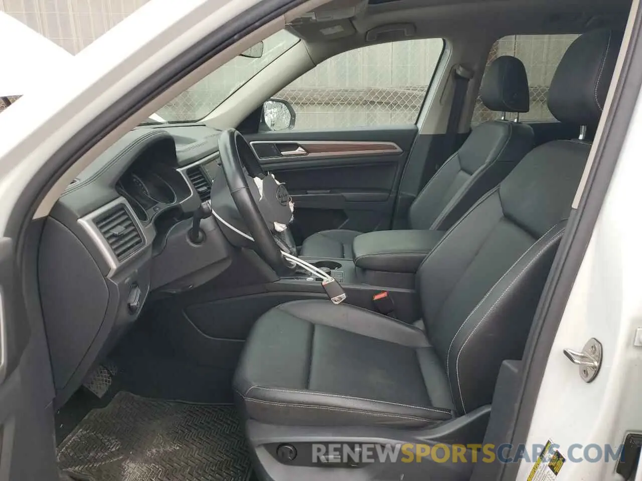 7 Photograph of a damaged car 1V2KR2CA8MC501445 VOLKSWAGEN ATLAS 2021