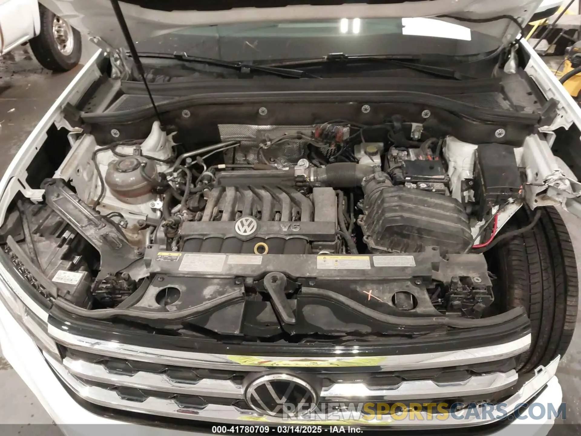 10 Photograph of a damaged car 1V2KR2CA8MC541816 VOLKSWAGEN ATLAS 2021