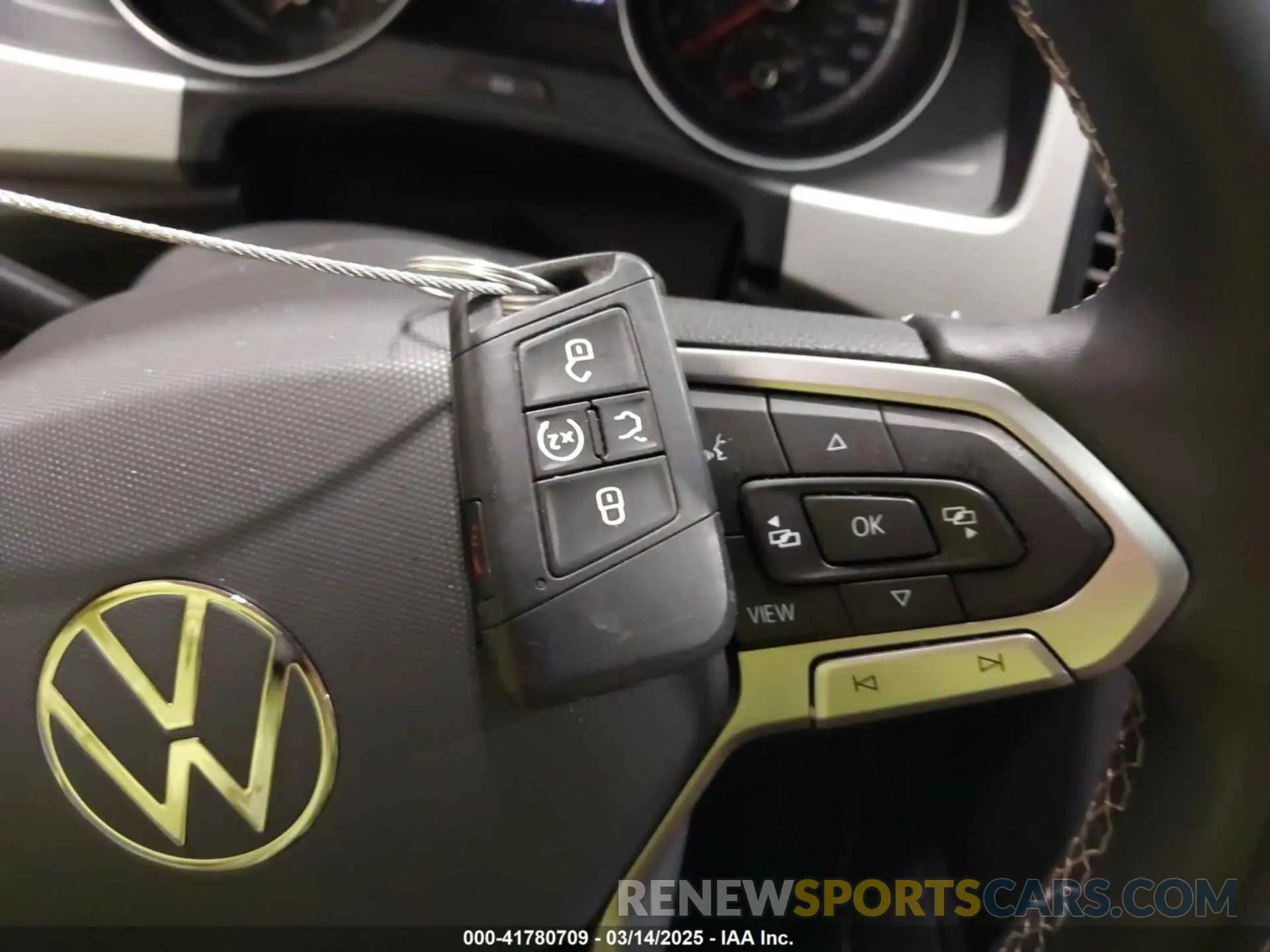 11 Photograph of a damaged car 1V2KR2CA8MC541816 VOLKSWAGEN ATLAS 2021