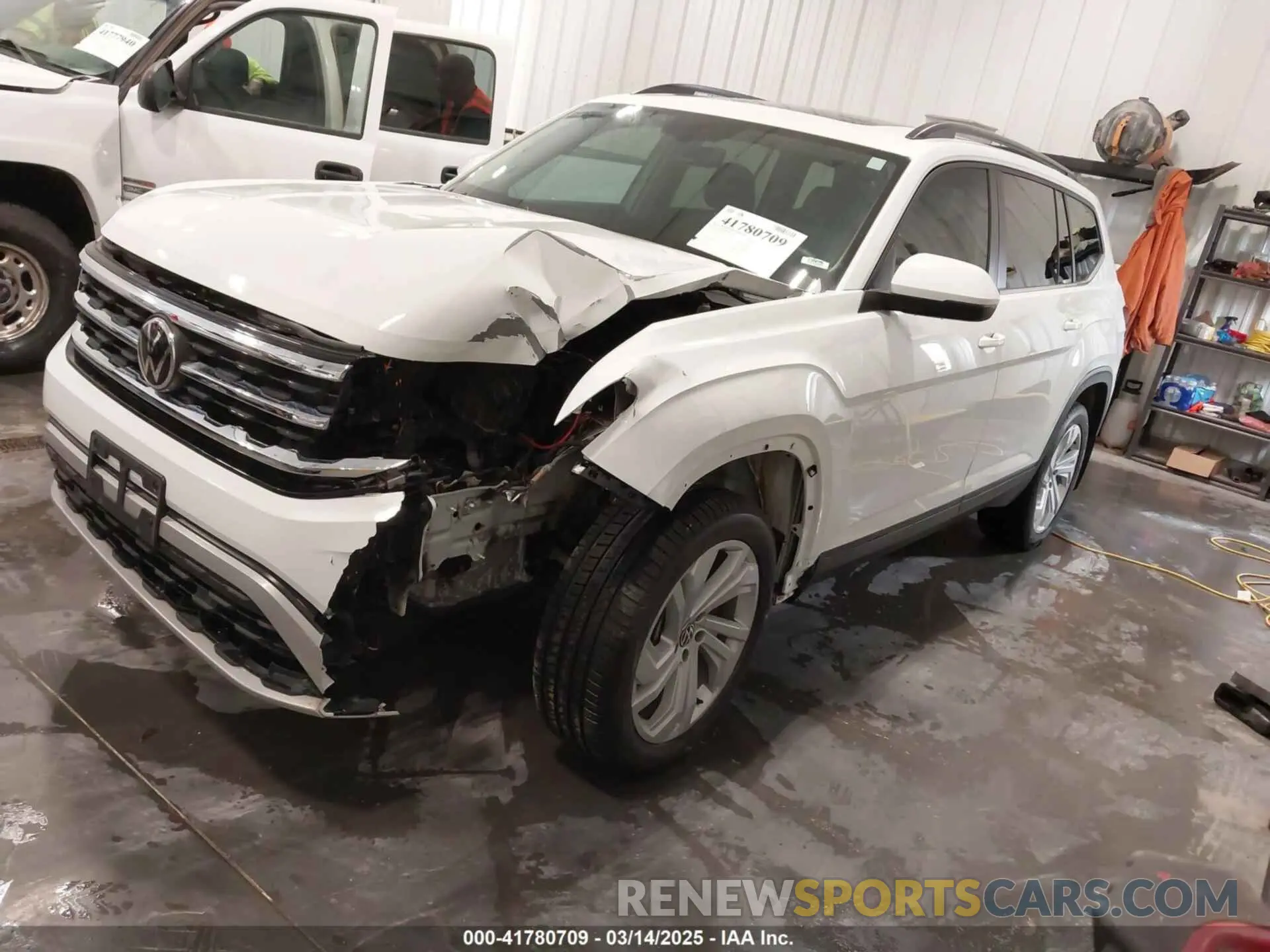 2 Photograph of a damaged car 1V2KR2CA8MC541816 VOLKSWAGEN ATLAS 2021