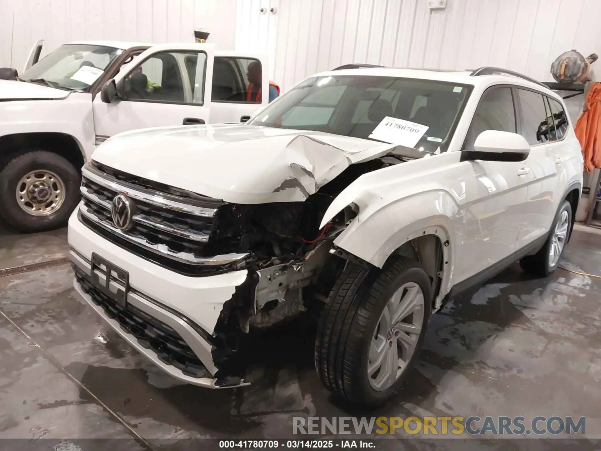 6 Photograph of a damaged car 1V2KR2CA8MC541816 VOLKSWAGEN ATLAS 2021