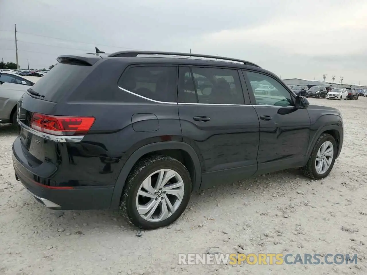 3 Photograph of a damaged car 1V2KR2CA9MC555398 VOLKSWAGEN ATLAS 2021