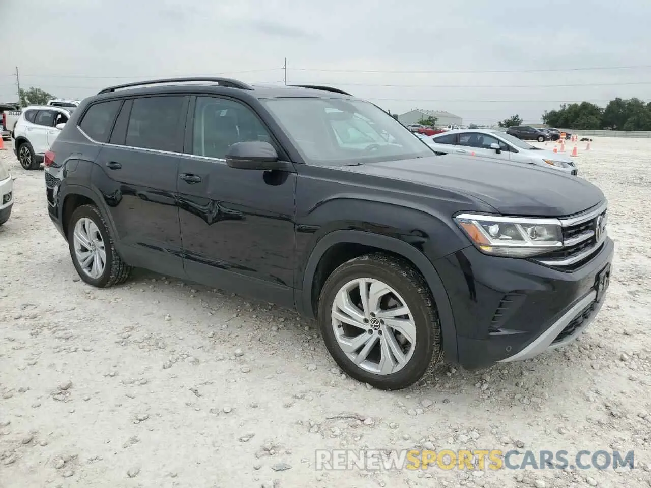 4 Photograph of a damaged car 1V2KR2CA9MC555398 VOLKSWAGEN ATLAS 2021