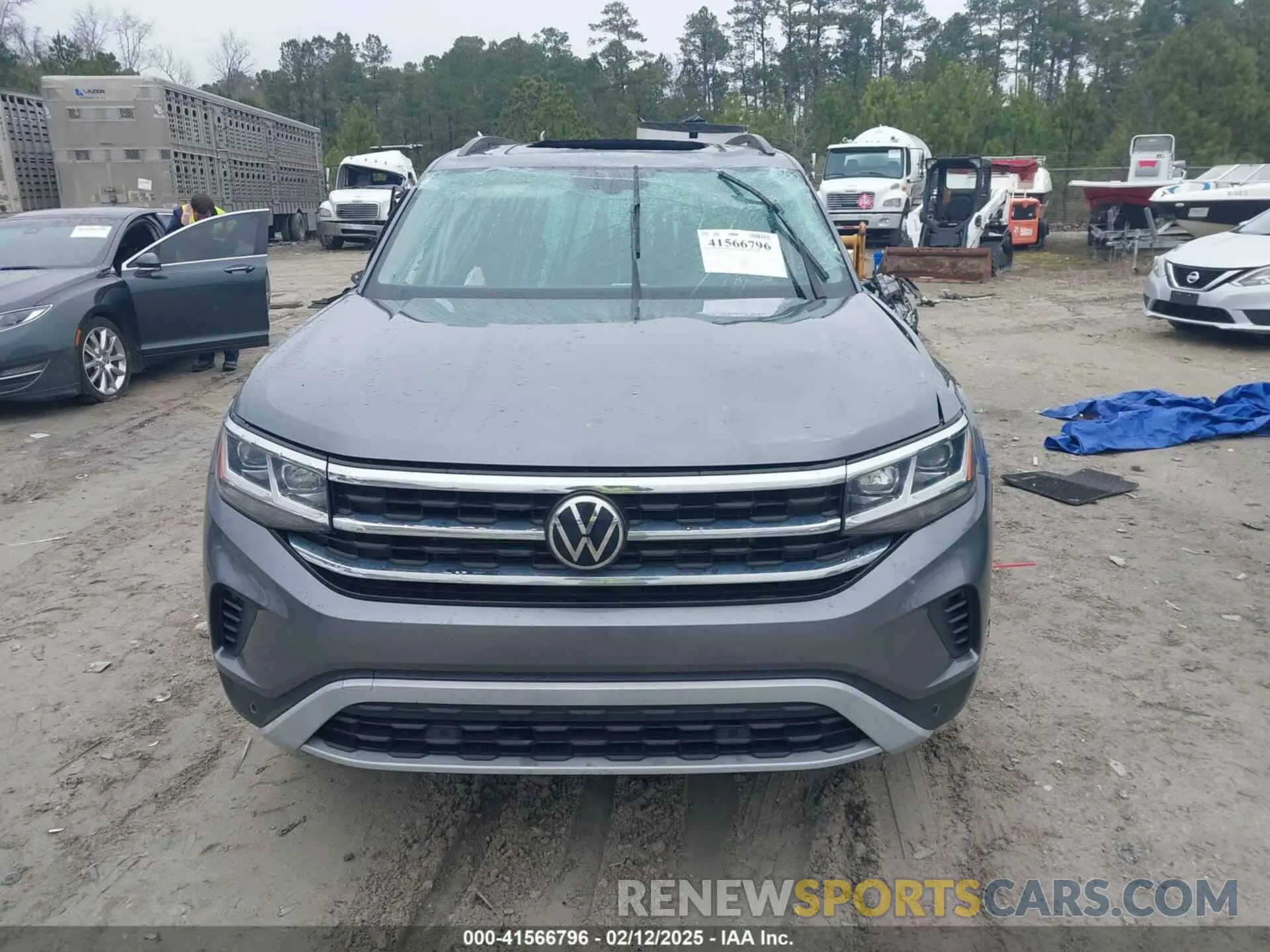 12 Photograph of a damaged car 1V2KR2CAXMC513192 VOLKSWAGEN ATLAS 2021