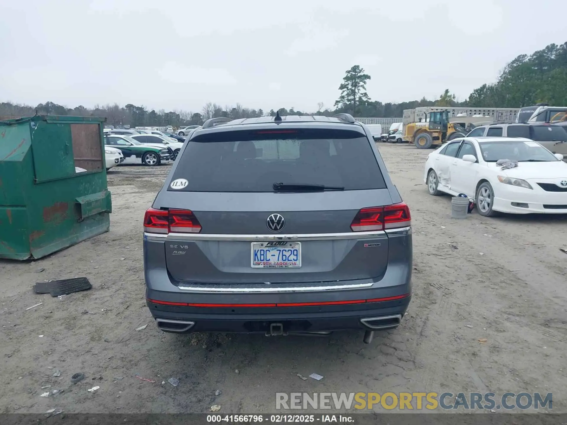 16 Photograph of a damaged car 1V2KR2CAXMC513192 VOLKSWAGEN ATLAS 2021
